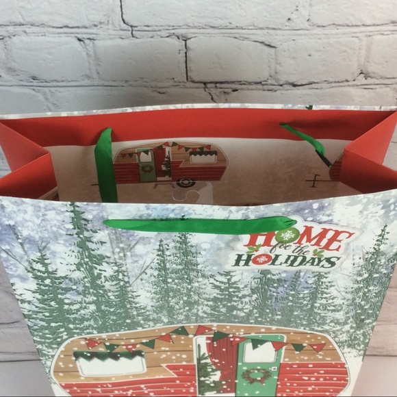 🎄5 for $20🎄Christmas Gift Bags Mix or Match (Lg) - Picture 3 of 6